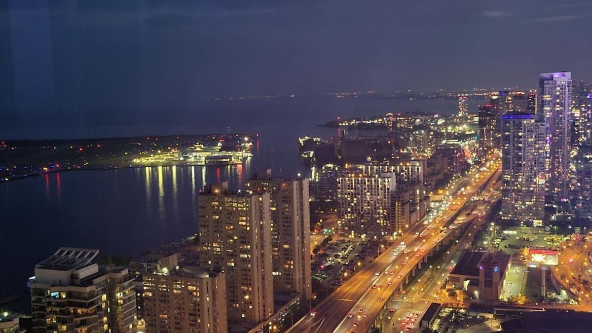 Magnificient View Next Cn Tower/Rogers/Union/Mtcc Apartman Toronto Kültér fotó
